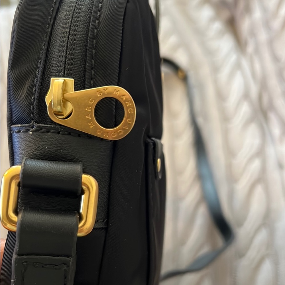 Marc Jacobs Black Laptop Bag with Adjustable Strap - Picture 5 of 10